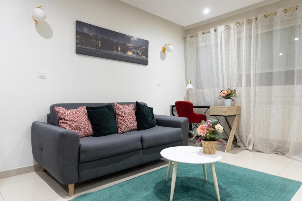 Elegant Et Tres Spacieux, Mon Studio Vous Seduira! Mety Exteriér fotografie